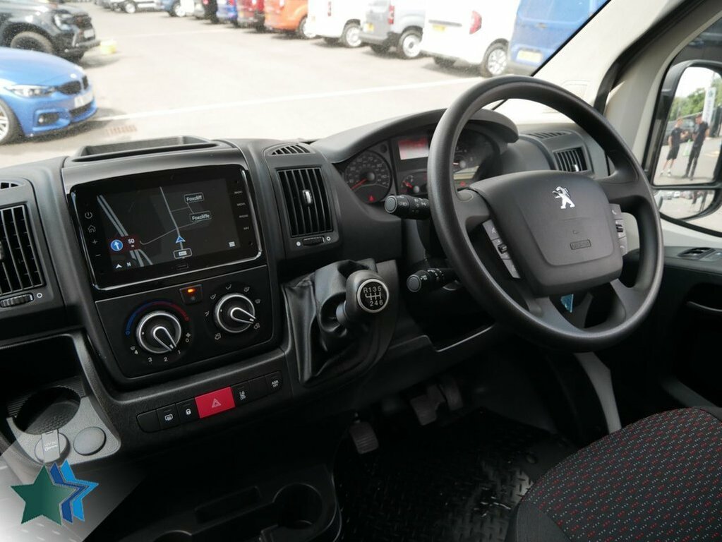 Peugeot Boxer 2.2L Bluehdi 335 Professional Premium Panel Van White #6