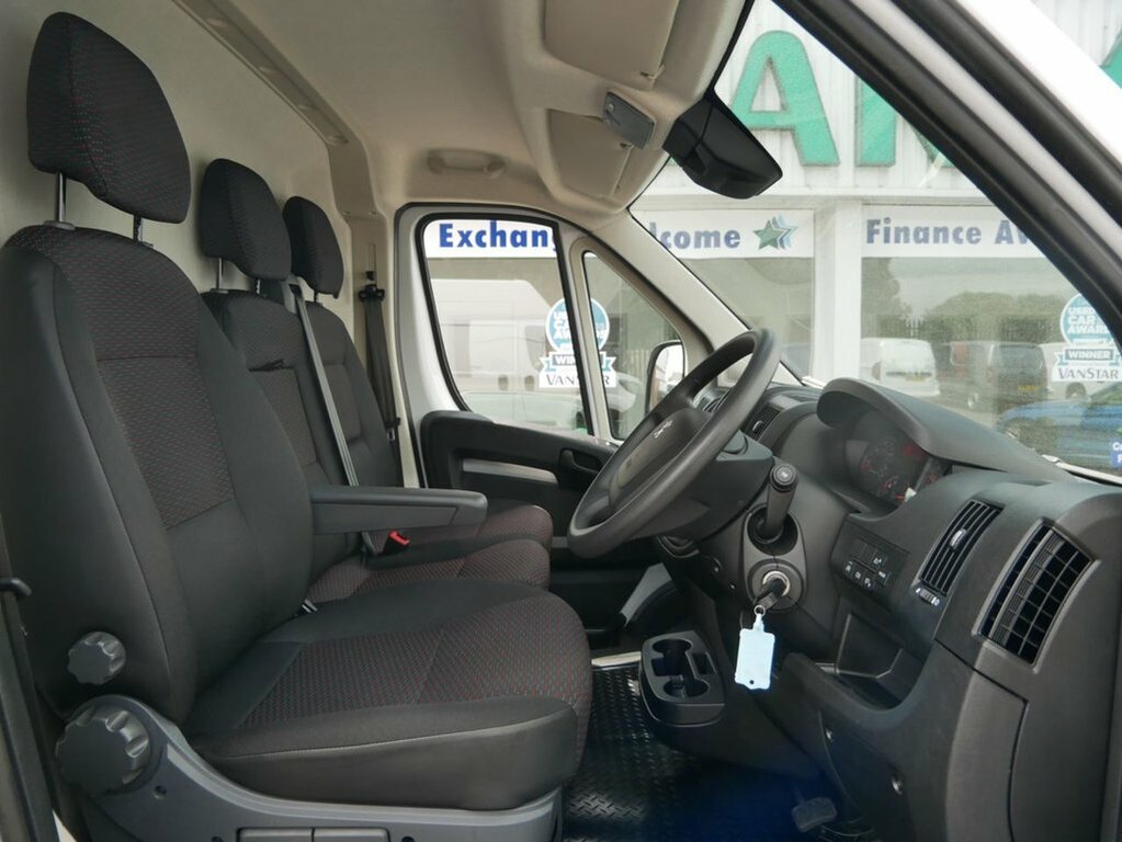 Peugeot Boxer 17 Seat Minibuslite Bluehdi 435 Professional Premi Grey #16