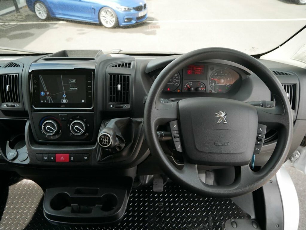 Peugeot Boxer 17 Seat Minibuslite Bluehdi 435 Professional Premi Grey #15