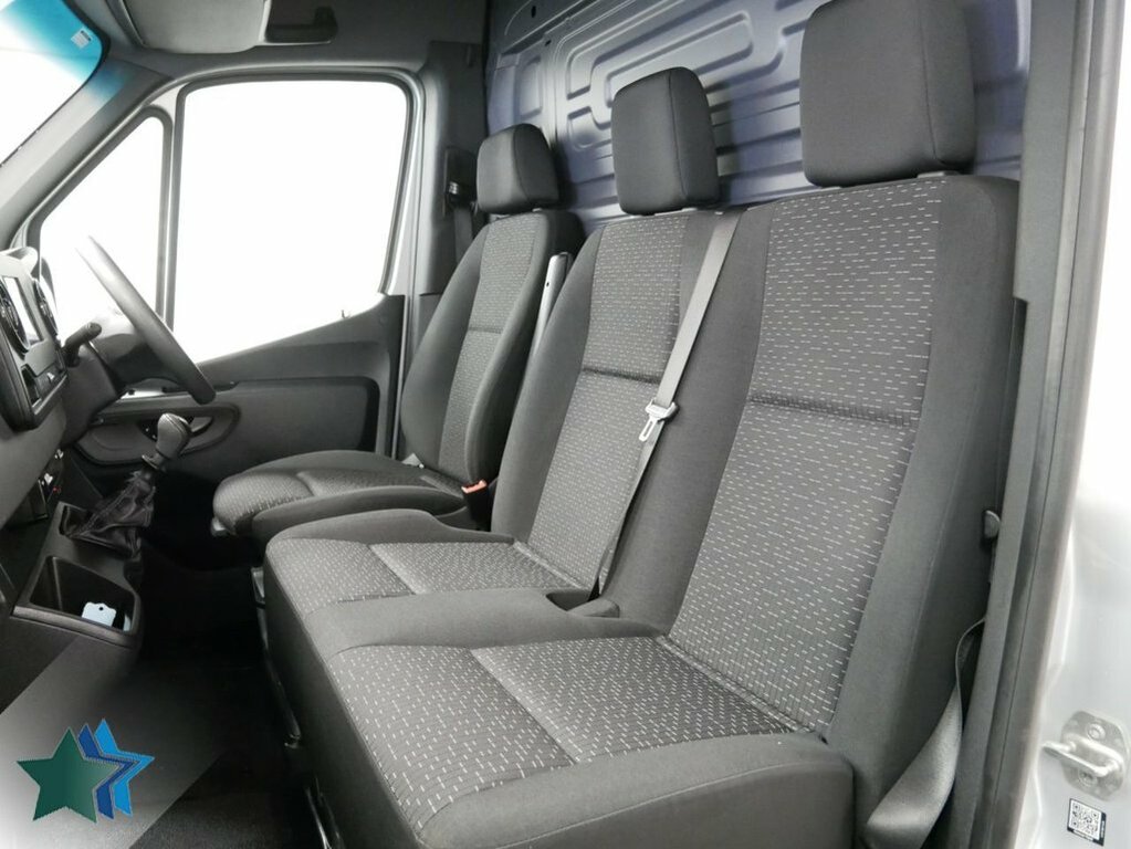 Mercedes-Benz Sprinter 2L 2.0 315 Cdi Premium Panel Van Silver #4