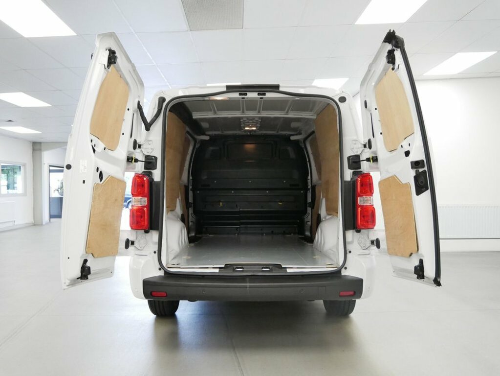 Citroen Dispatch 1.5L Bluehdi Driver Xl Panel Van 6Dr White #4