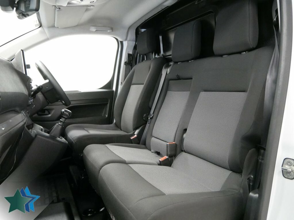 Citroen Dispatch 1.5L Bluehdi Driver Xl Panel Van 6Dr White #3