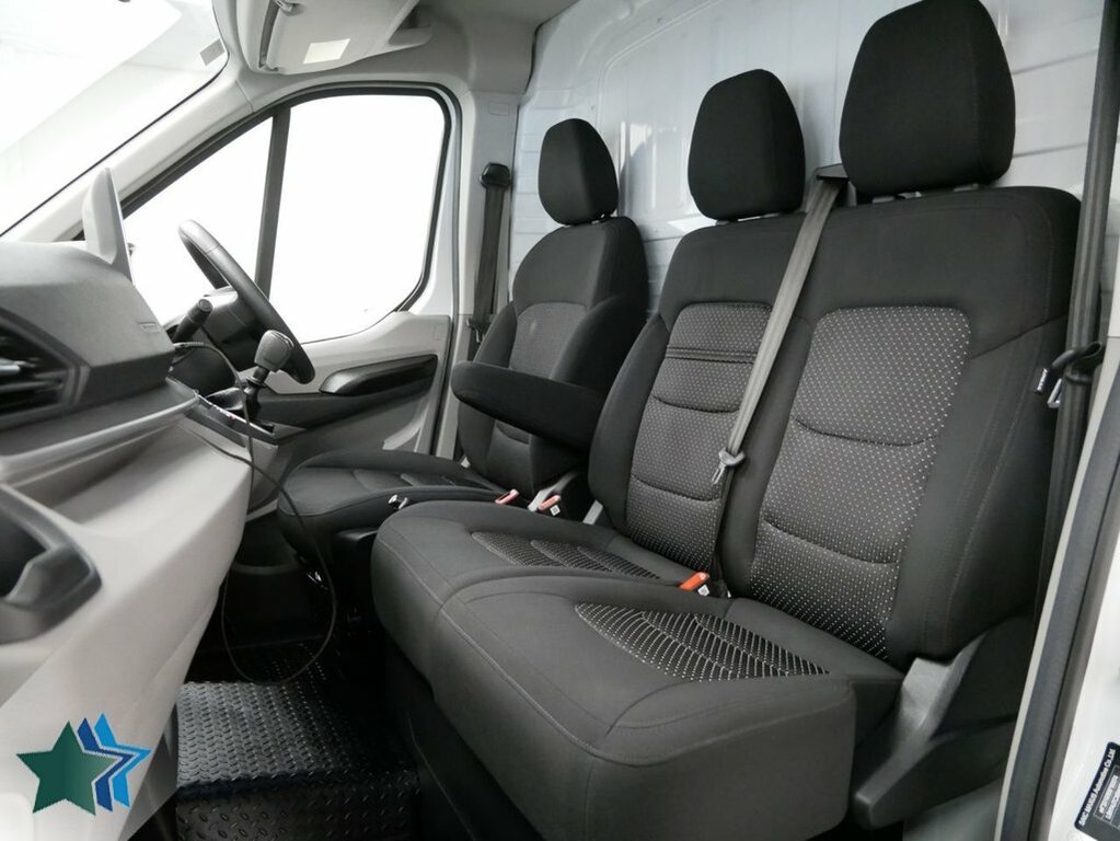 Maxus Deliver 9 2L 2.0 D20 Panel Van Fwd L3 Heur White #4