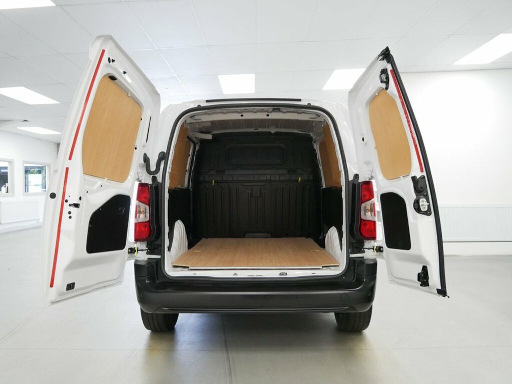 Peugeot Partner 1.5L Bluehdi 1000 Professional Premium Standard White #4