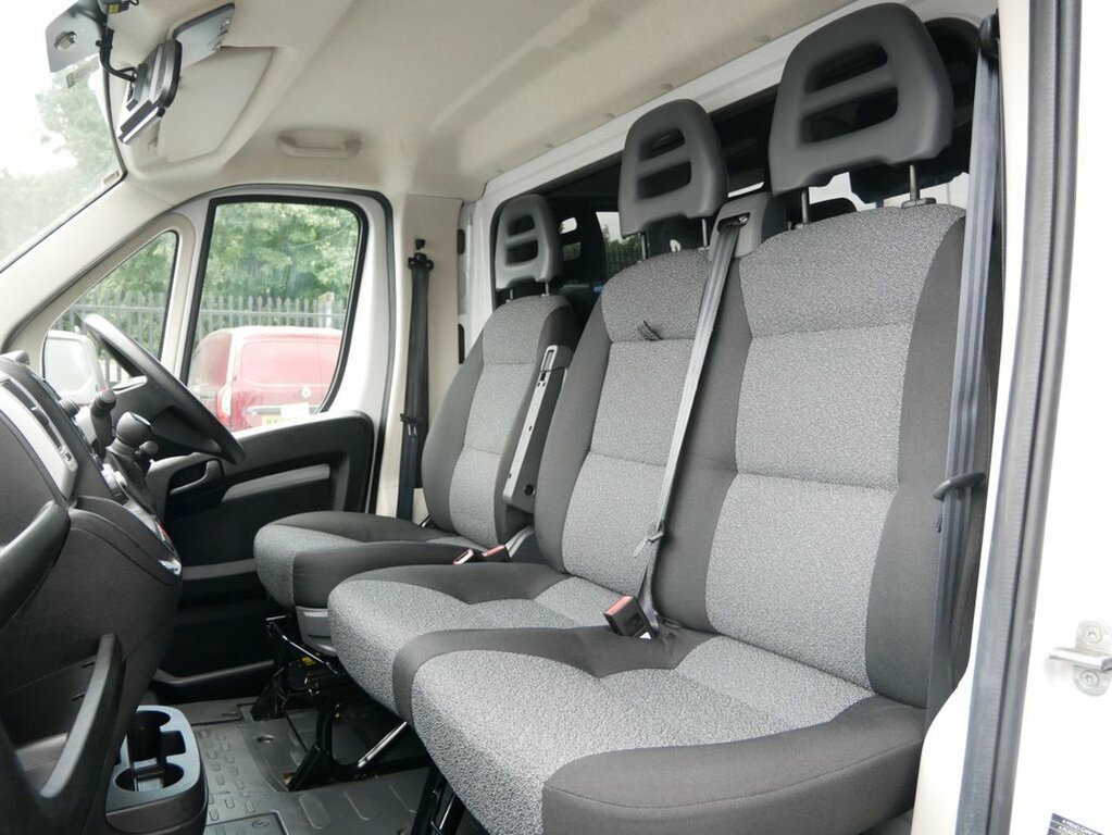 Fiat Ducato 2.3L Multijetii 35 Chassis Cab M H White #4