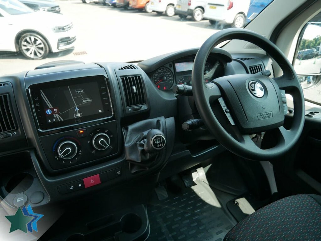 Vauxhall Movano 2.2L Cdti 3500 Biturbo Prime Chassis Cab Diese White #2