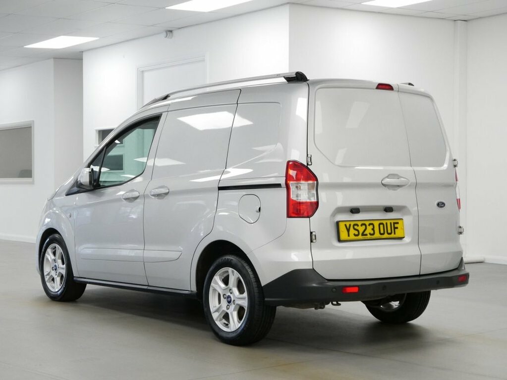 Ford Transit Courier Ford Transit Courier Limited Black #9