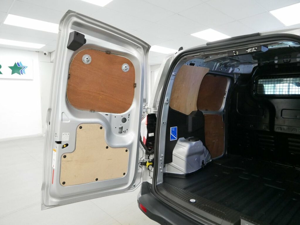 Ford Transit Courier Ford Transit Courier Limited Black #24
