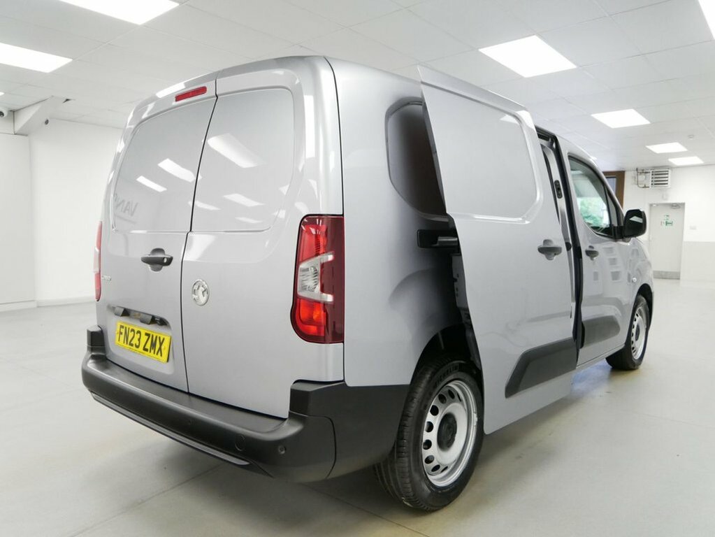 Vauxhall Combo 1.5 Turbo D 2300 Dynamic Panel Van 6Dr Manu Grey #27