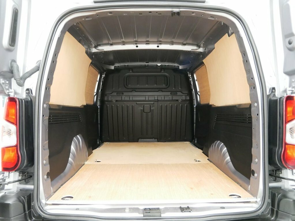 Vauxhall Combo 1.5 Turbo D 2300 Dynamic Panel Van 6Dr Manu Grey #25