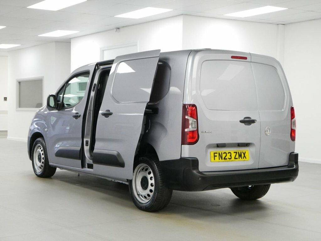 Vauxhall Combo 1.5 Turbo D 2300 Dynamic Panel Van 6Dr Manu Grey #26
