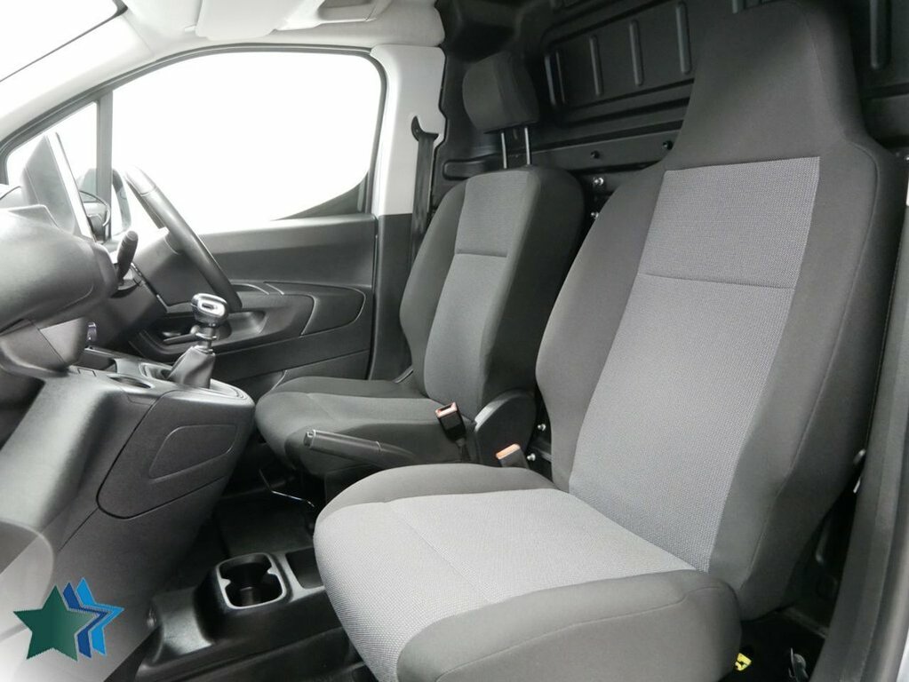 Vauxhall Combo 1.5L Turbo D 2300 Prime Panel Van 6Dr Manua Grey #3