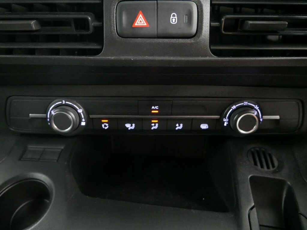 Vauxhall Combo 1.5 Turbo D 2300 Dynamic Panel Van 6Dr Manu Grey #20