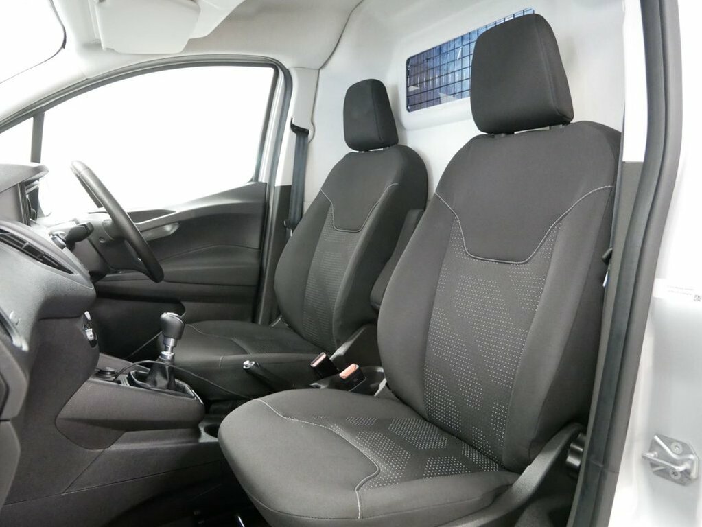 Ford Transit Courier 1.5L Tdci Limited Panel Van L1 E Silver #5