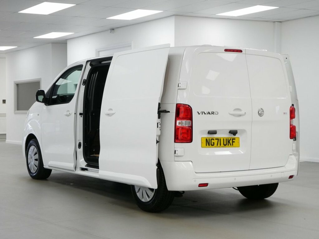 Vauxhall Vivaro 2900 1.5D 100Ps Dynamic H1 Van White #24