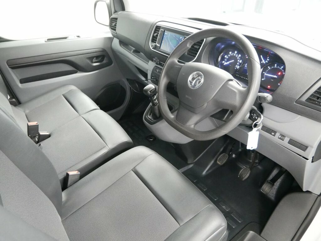 Vauxhall Vivaro 2900 1.5D 100Ps Dynamic H1 Van White #12