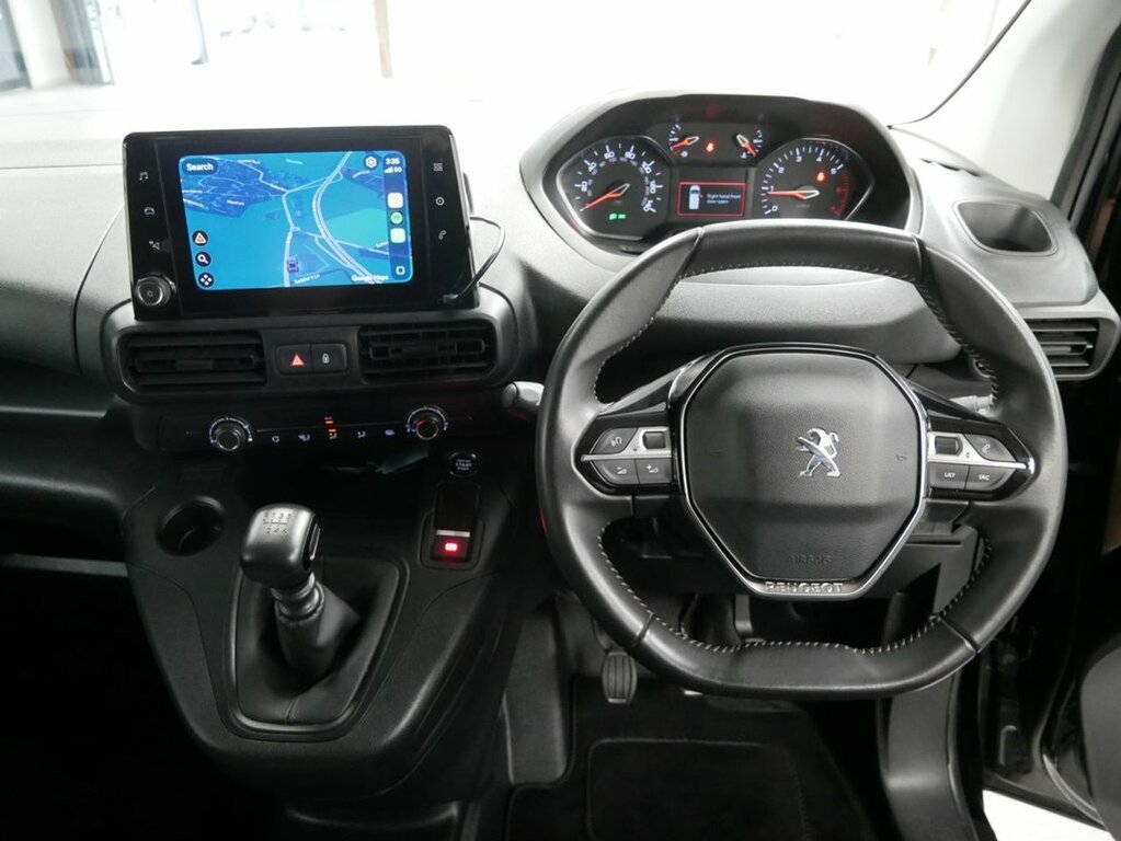 Peugeot Partner White #14