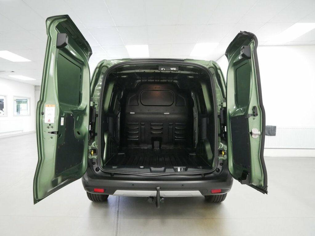 Ford Transit Courier 1L 1.0 Ecoboost Active Panel Van S Green #3