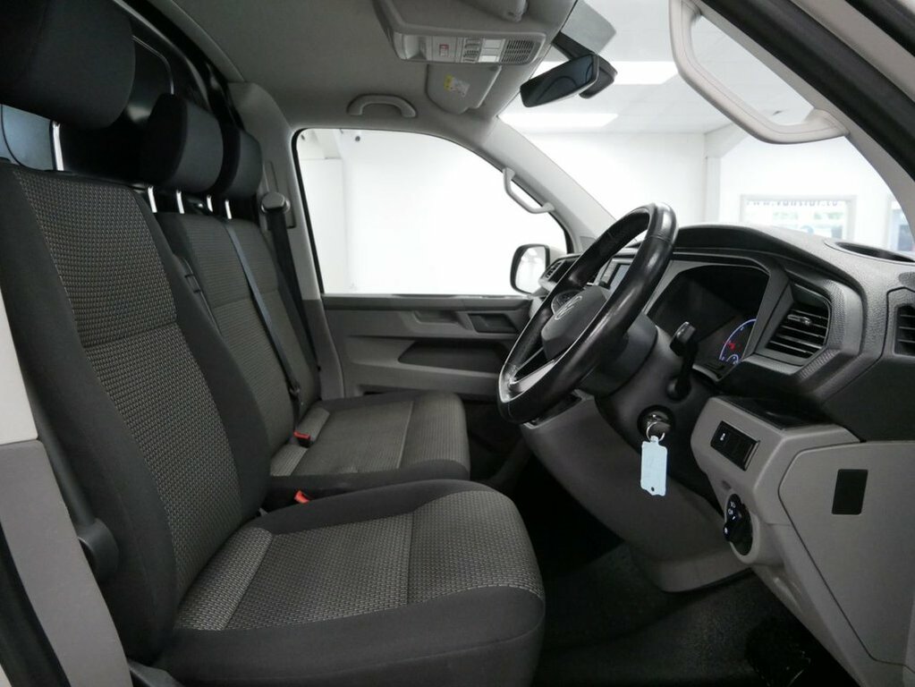 Volkswagen Transporter Mpv White #15