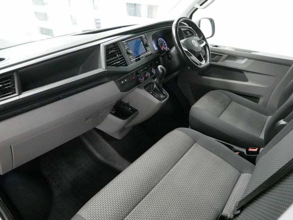 Volkswagen Transporter Mpv White #23