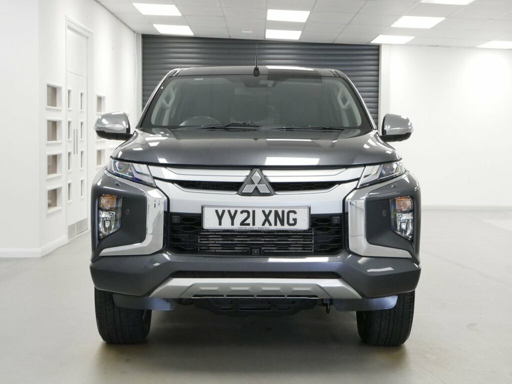 Mitsubishi L200 Di-d Dc Trojan Pickup White #9