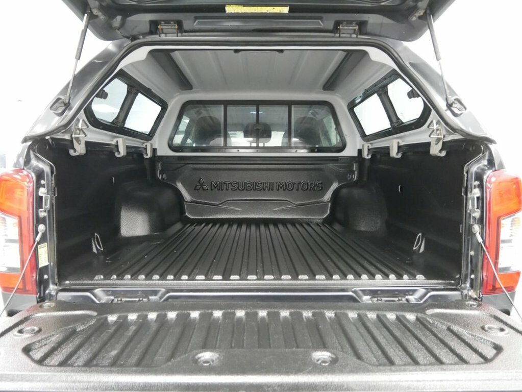 Mitsubishi L200 Di-d Dc Trojan Pickup White #26