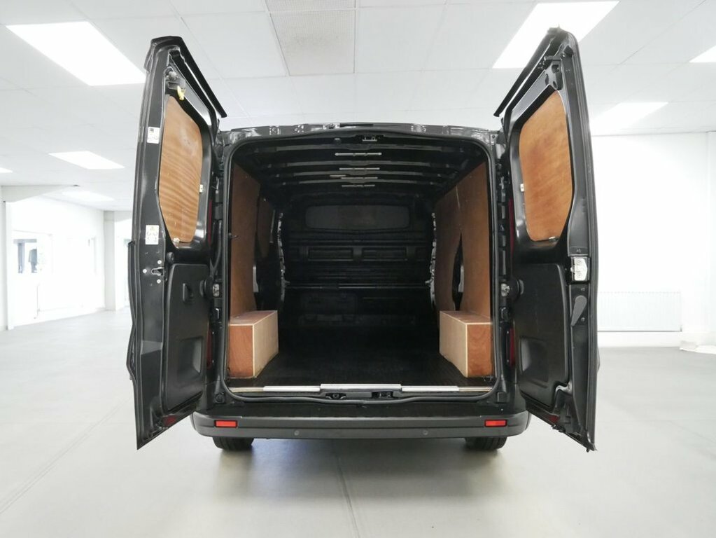 Nissan Primastar 2L 2.0 Dci 30 Tekna Panel Van Dct Black #5