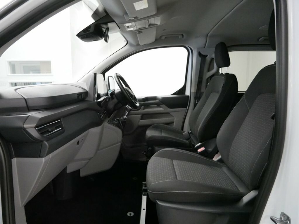 Ford Tourneo Custom L2 Titanium Red #26