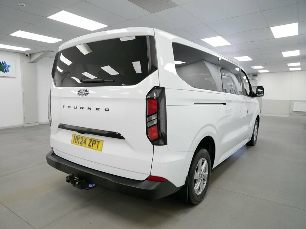 Ford Tourneo Custom L2 Titanium Red #14