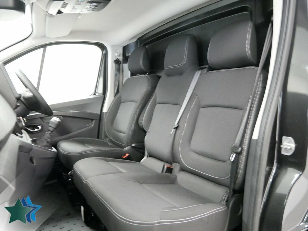 Renault Trafic Mpv Black #3
