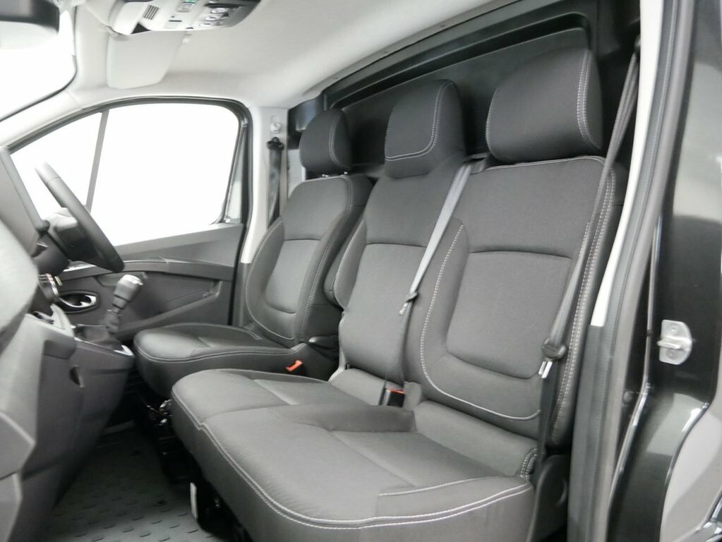 Renault Trafic Mpv Black #3