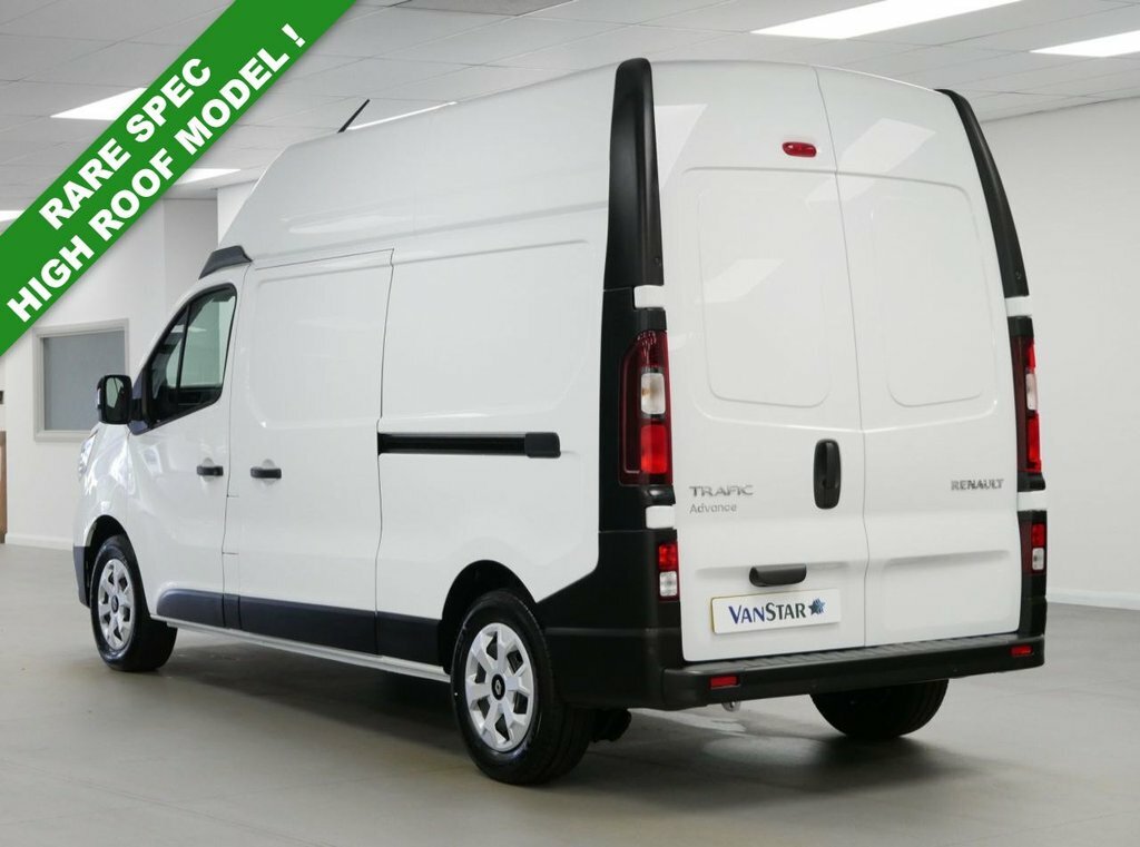 Renault Trafic Mpv White #3