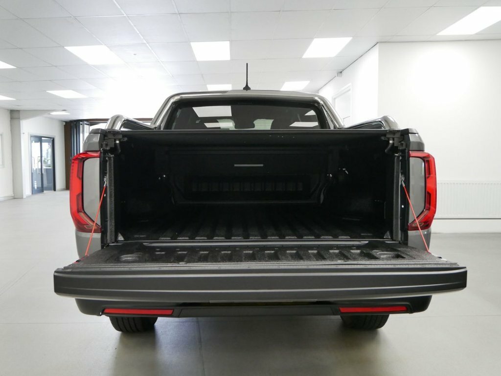 Volkswagen Amarok 2L 2.0 Tdi Style Pickup Double Cab Grey #5
