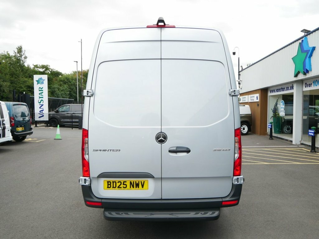 Mercedes-Benz Sprinter Sprinter 3.5T H1 Progressive Van 9G-tronic White #11