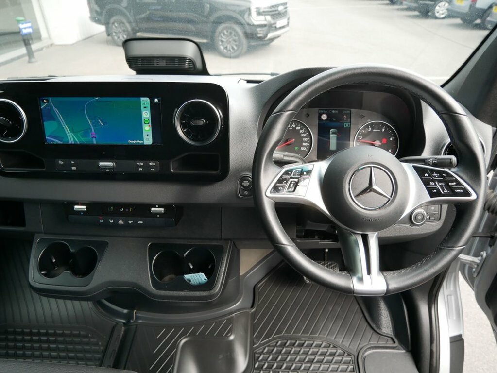 Mercedes-Benz Sprinter Sprinter 3.5T H1 Progressive Van 9G-tronic White #16