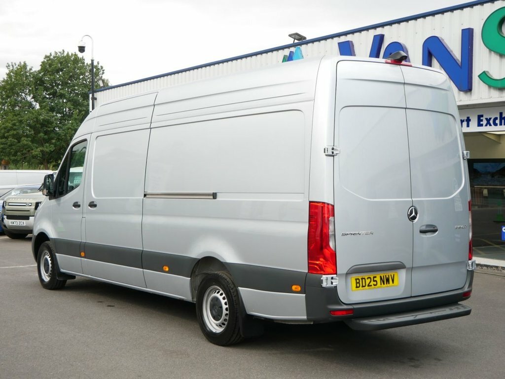 Mercedes-Benz Sprinter Sprinter 3.5T H1 Progressive Van 9G-tronic White #10