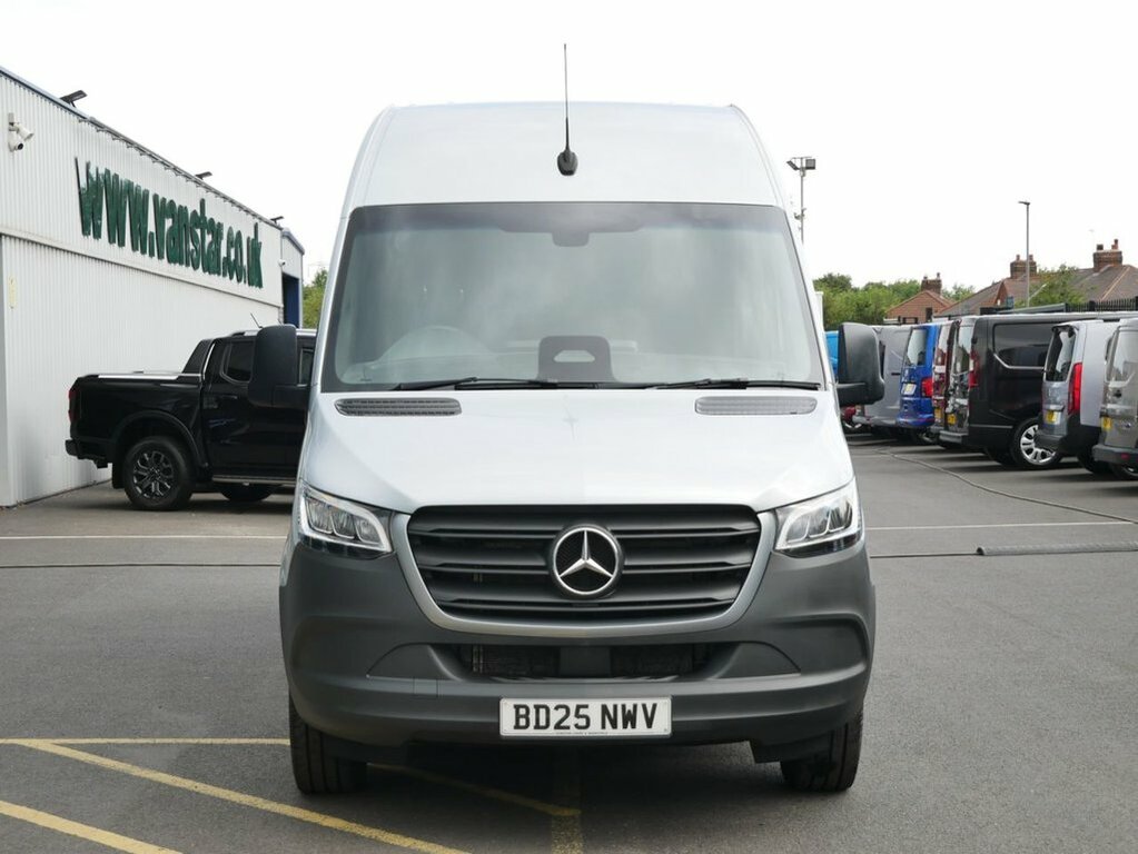 Mercedes-Benz Sprinter Sprinter 3.5T H1 Progressive Van 9G-tronic White #9