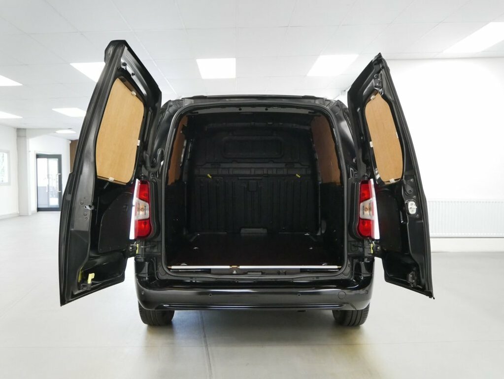 Vauxhall Combo 1.6L Turbo D 2000 Sportive Panel Van Ma Black #5