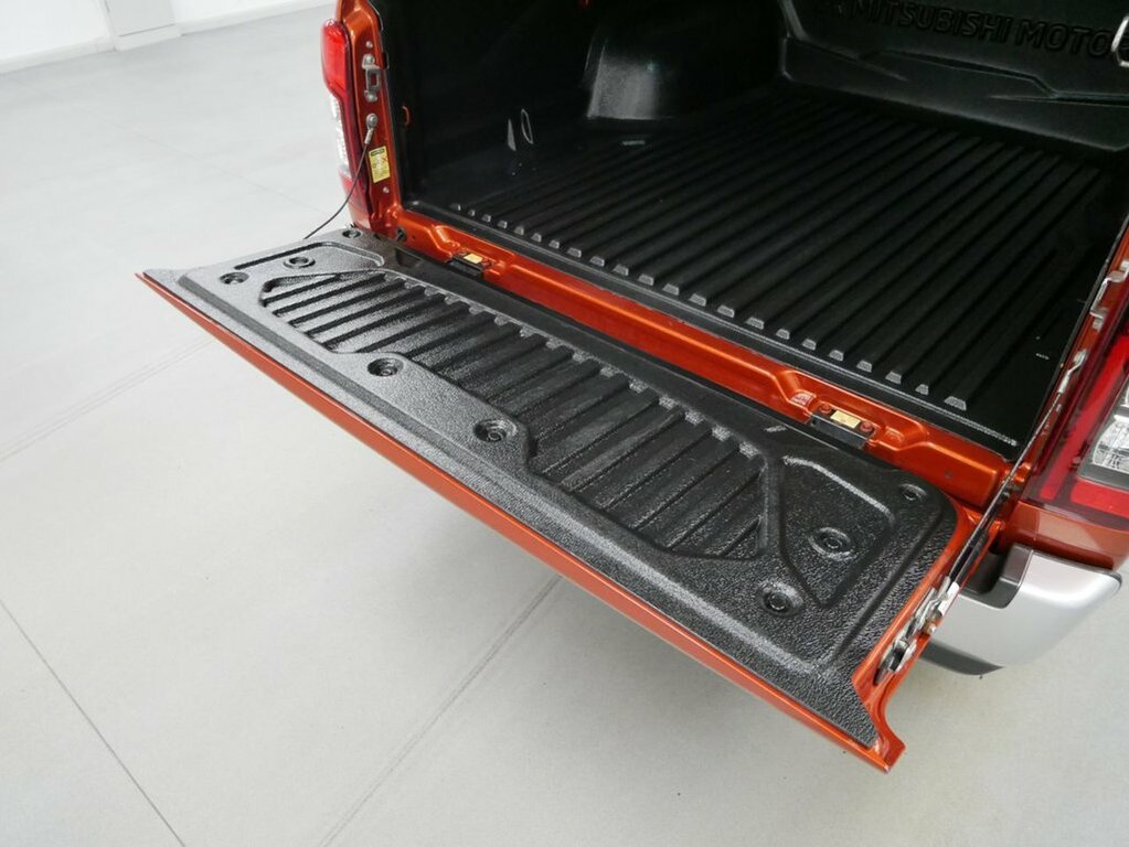 Mitsubishi L200 D-cab Di-d 150 Barbarian X 4Wd Blue #27