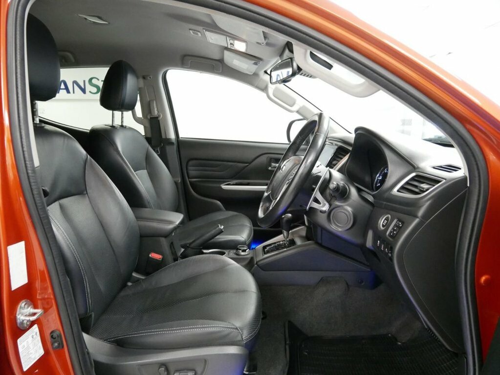 Mitsubishi L200 D-cab Di-d 150 Barbarian X 4Wd Blue #13