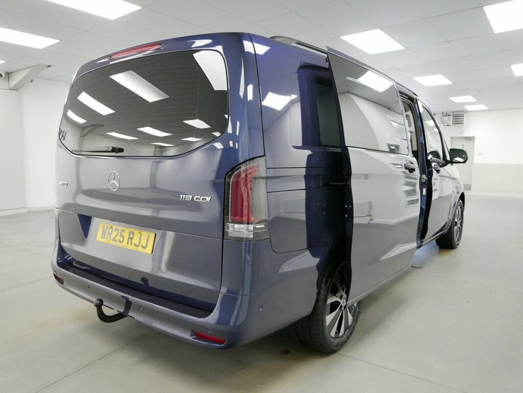Mercedes-Benz Vito Pro Black #31