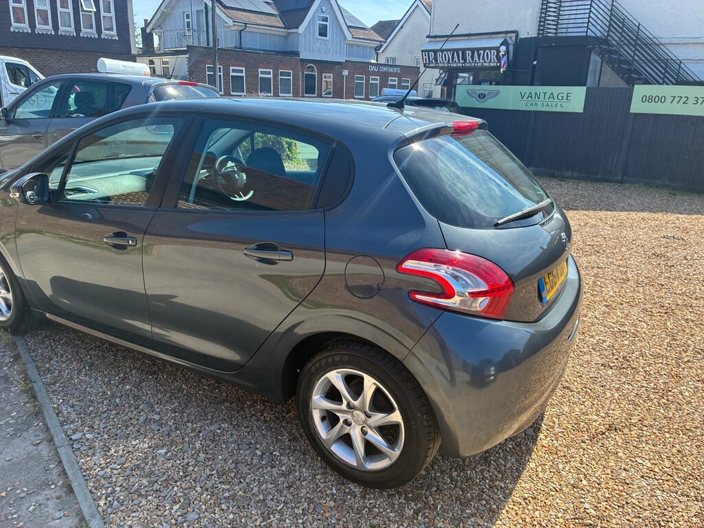 Peugeot 208 1.2 Vti Puretech Active Hatchback Manua Grey #4