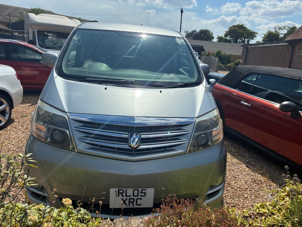 Toyota Alphard 8 Seater Se Grey #4