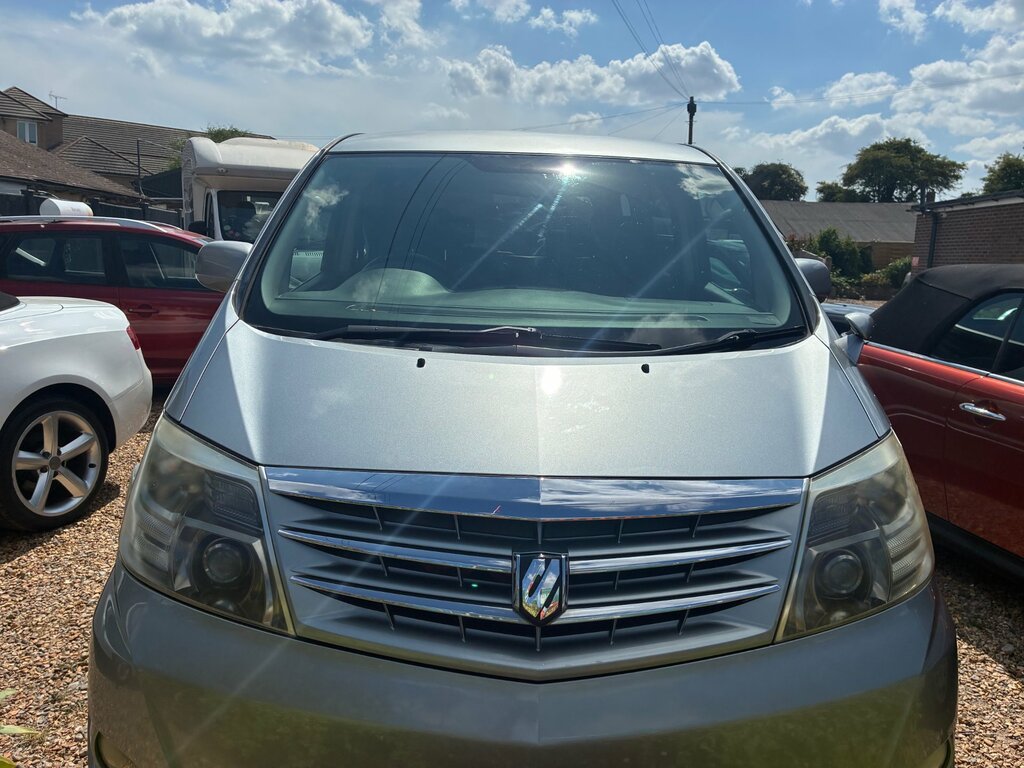Toyota Alphard 8 Seater Se Grey #3