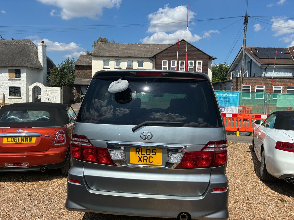 Toyota Alphard 8 Seater Se Grey #5