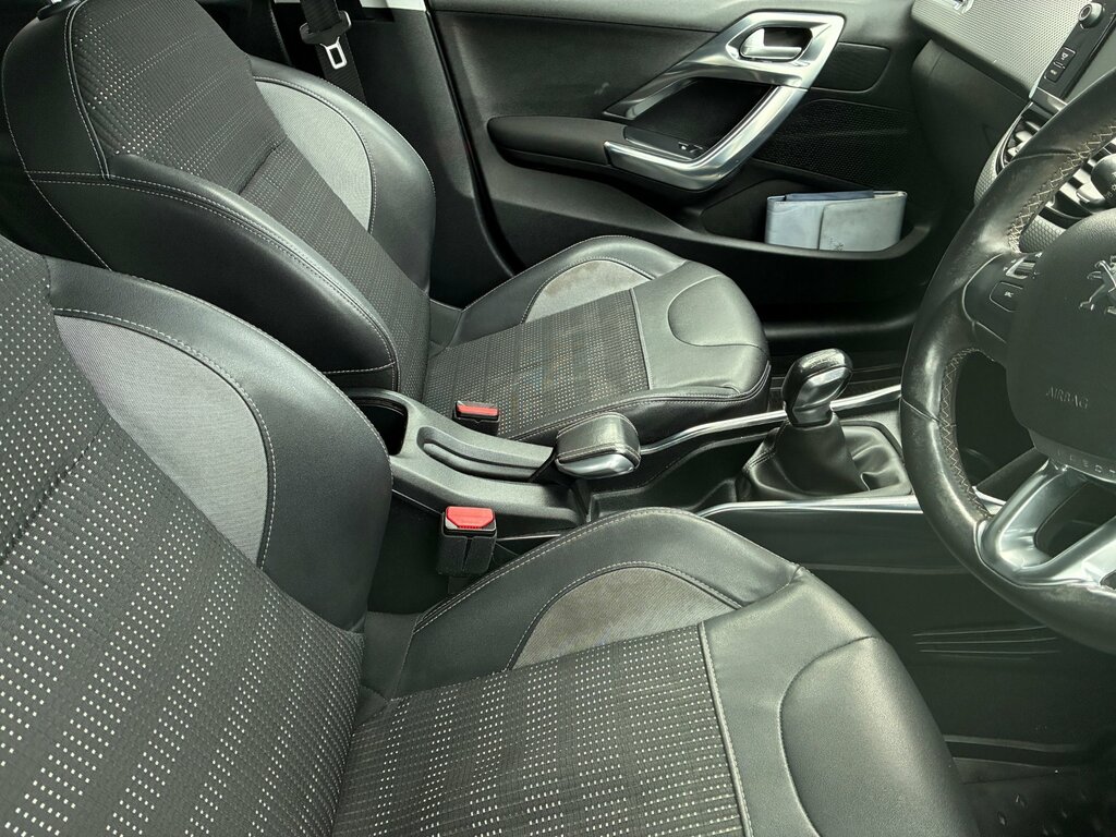 Peugeot 2008 1.2 Vti Allure Suv Euro 5 82 Ps Grey #4