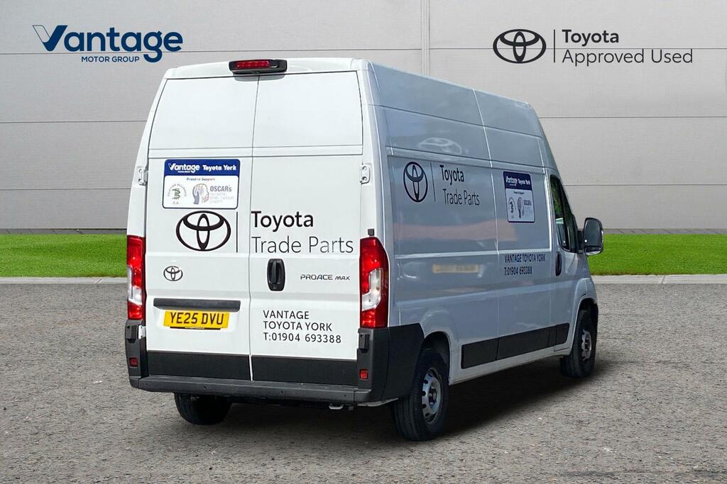 Toyota PROACE 2.2 Bluehdi 35 Icon Long Panel Van L3 H3 Euro 6 S White #3