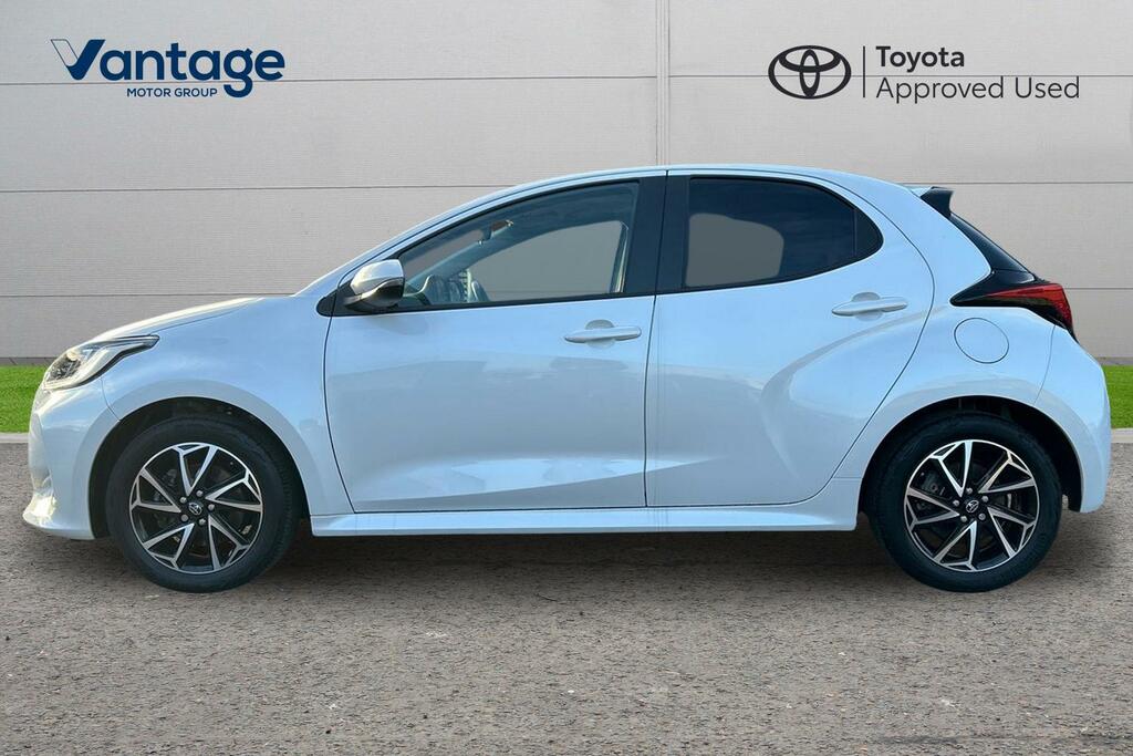 Toyota Yaris 1.5 Vvt-h Design E-cvt Euro 6 Ss NA73SWF White #6