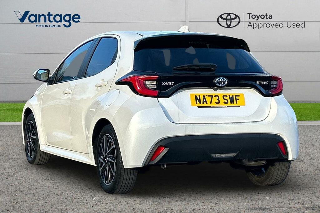 Toyota Yaris 1.5 Vvt-h Design E-cvt Euro 6 Ss NA73SWF White #5