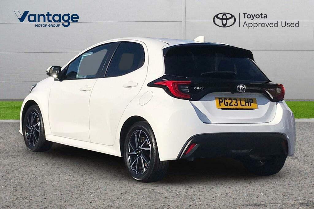 Toyota Yaris 1.5 Vvt-h Design E-cvt Euro 6 Ss PG23LHP White #5